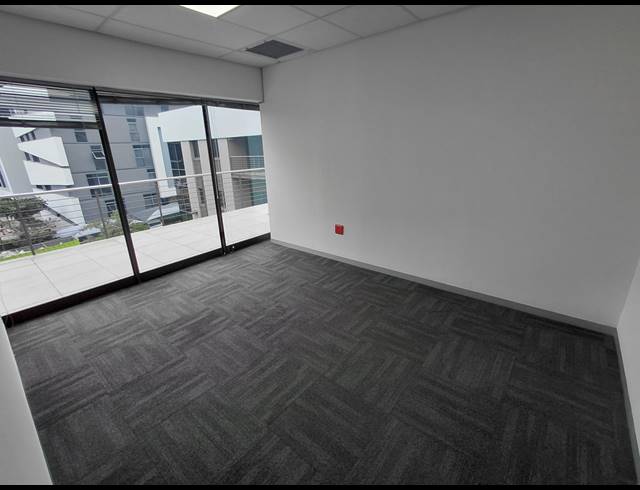 1,349M² OFFICE TO LET IN VORNA VALLEY
